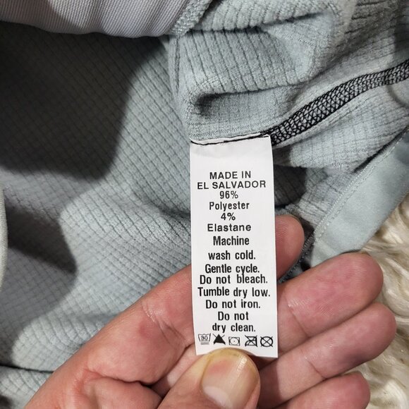 Vineyard Vines Gray Lightweight Vest - Size - Picture 6 of 13